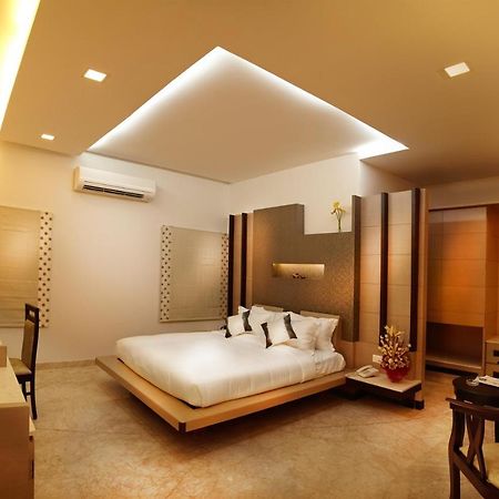 Sun Shine Hotel Bangalore Exteriör bild