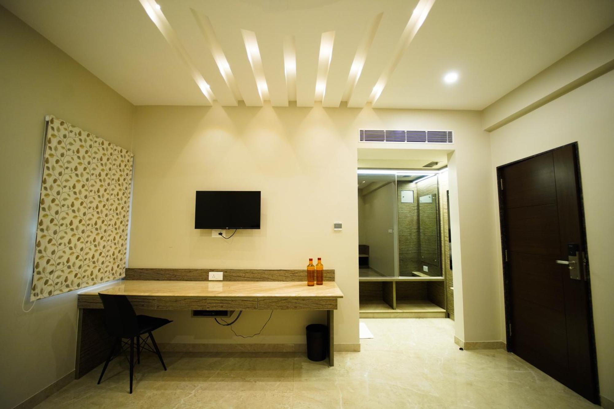Sun Shine Hotel Bangalore Exteriör bild